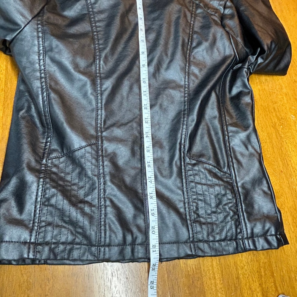 J2 Womens Small Black Faux Leather Faux Fur Lined Moto Biker Jacket READ - Picture 11 of 14